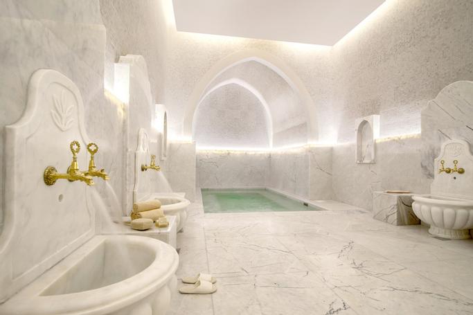 Cristal Group | أبوظبي |  - 9